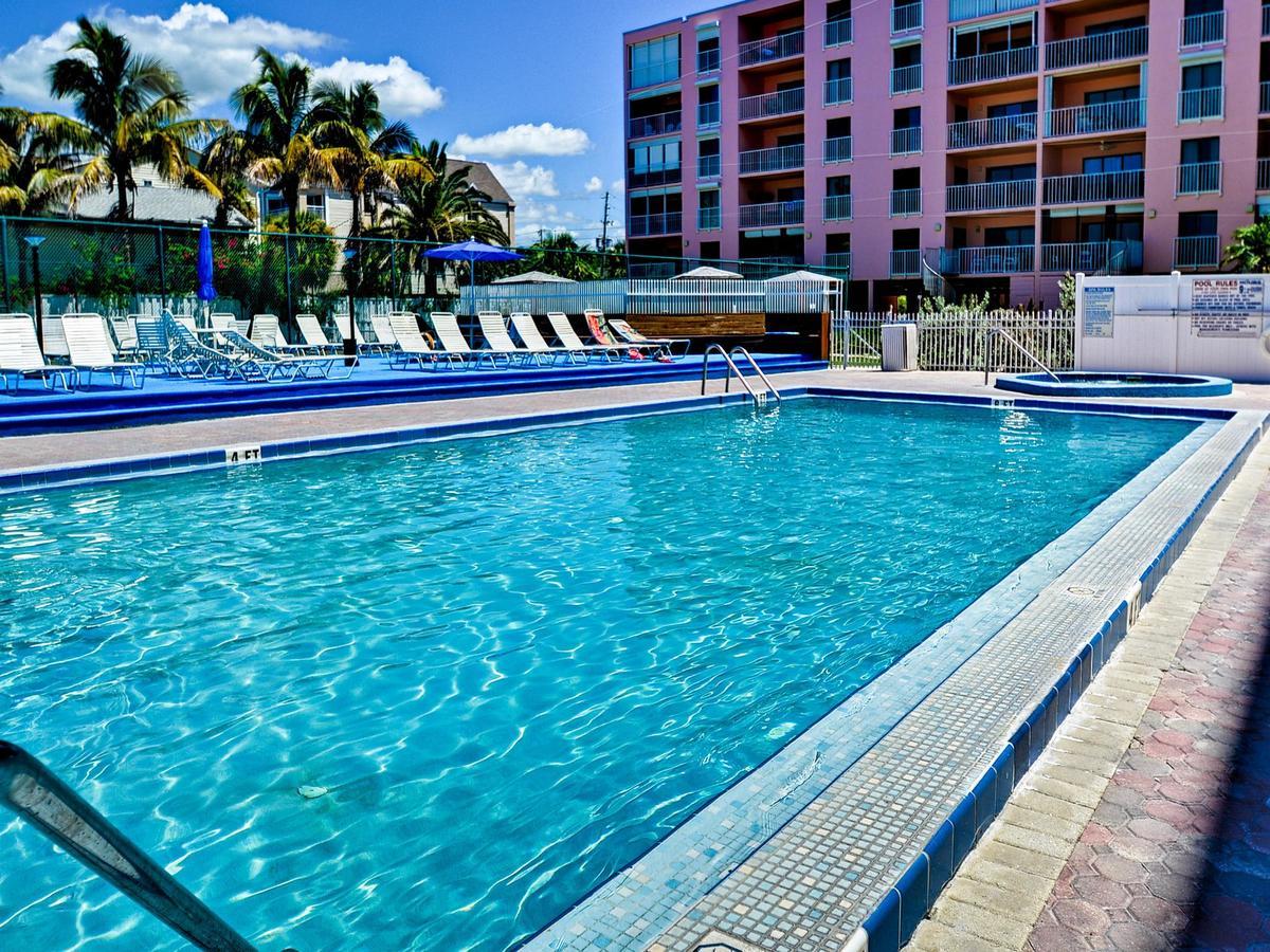 Reef Club 301 Apartment Clearwater Beach Exterior photo